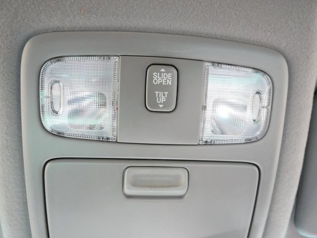 Used 2008 Toyota 4Runner SR5 AWD/4WD image 24