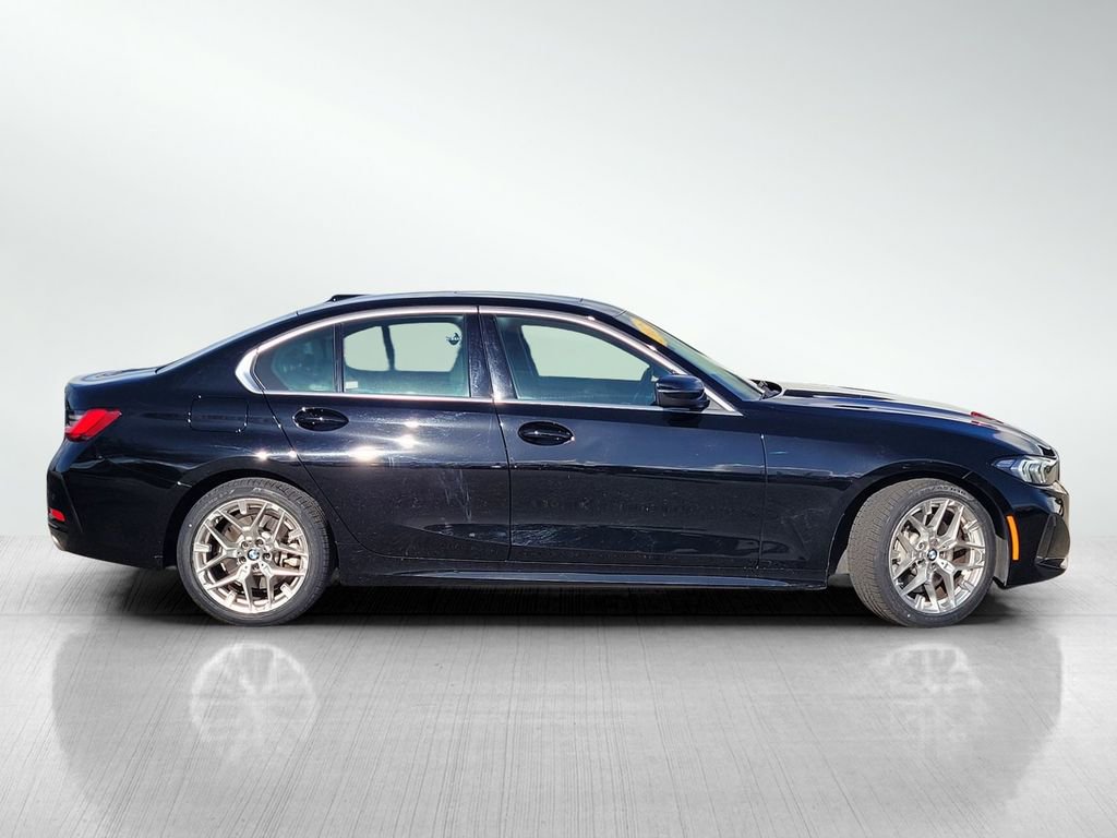 Used 2025 BMW 330i Sedan image 3