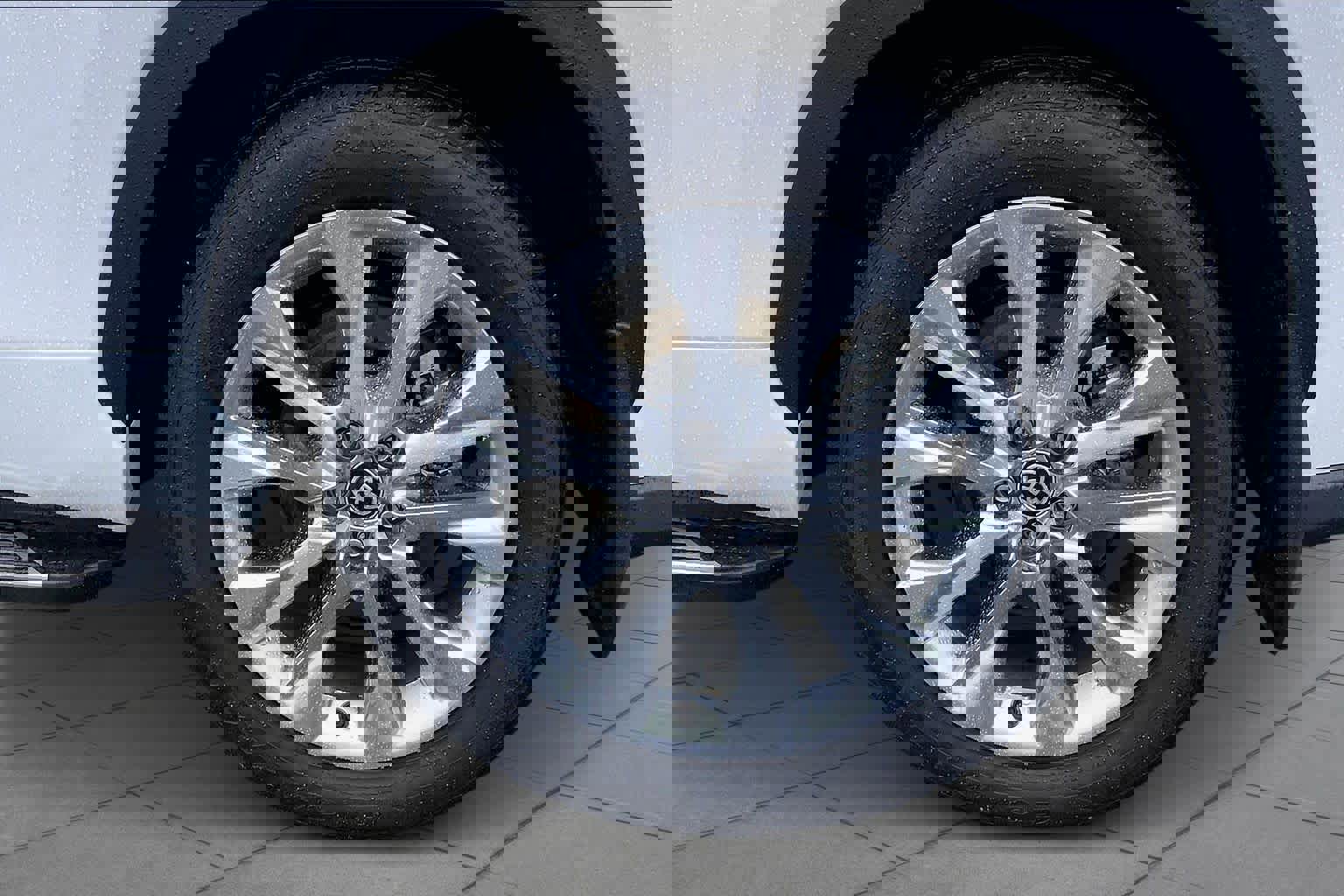 Used 2025 Toyota Highlander Limited image 10