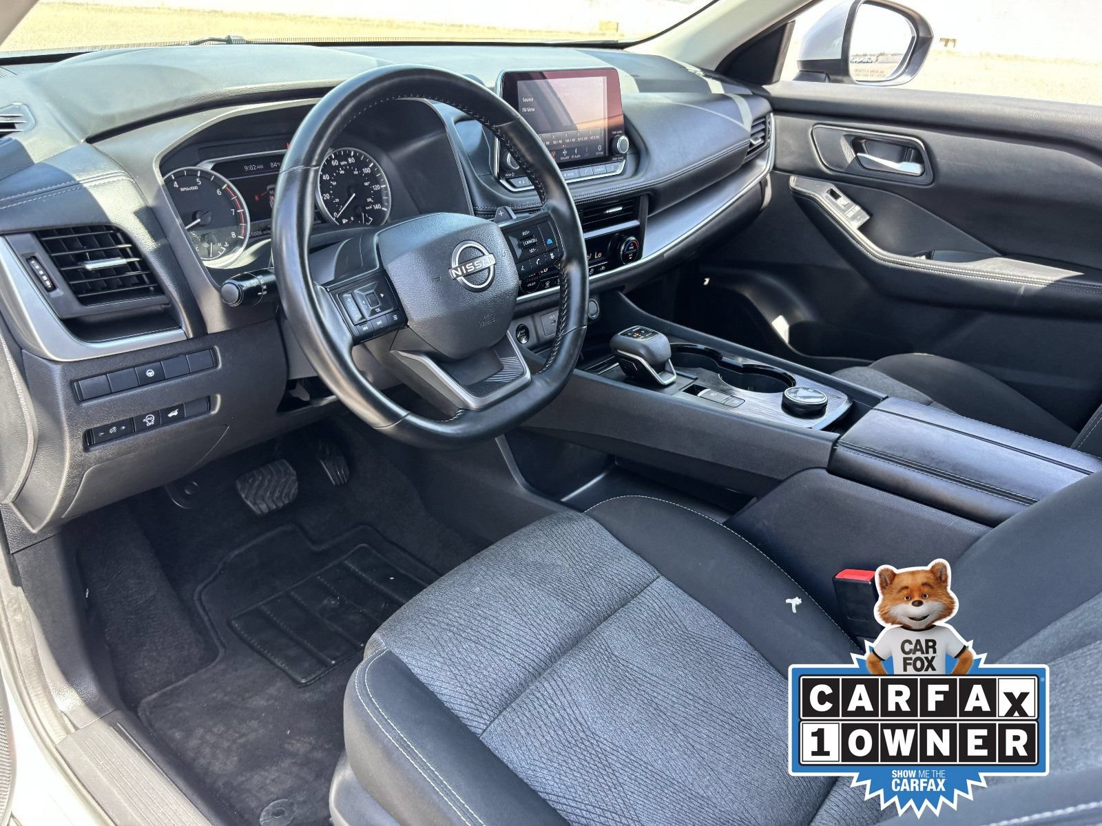 Used 2025 Nissan Rogue SV AWD/4WD image 19