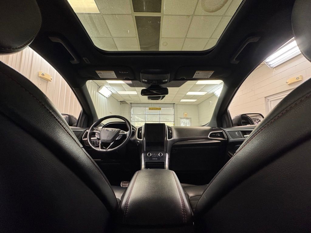 Used 2022 Ford Edge ST-Line w/ Class II Trailer Tow Package AWD/4WD image 20
