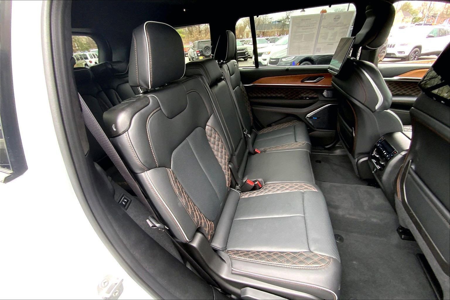 Certified 2025 Jeep Grand Cherokee L Summit image 19