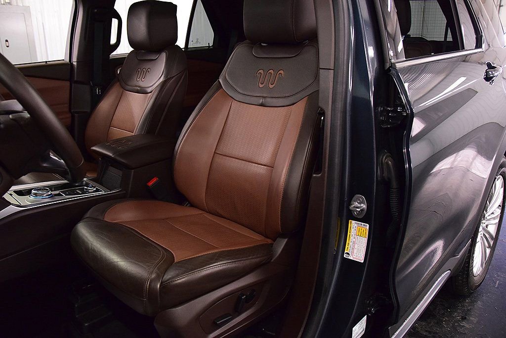 Used 2023 Ford Explorer King Ranch w/ Technology Package image 32