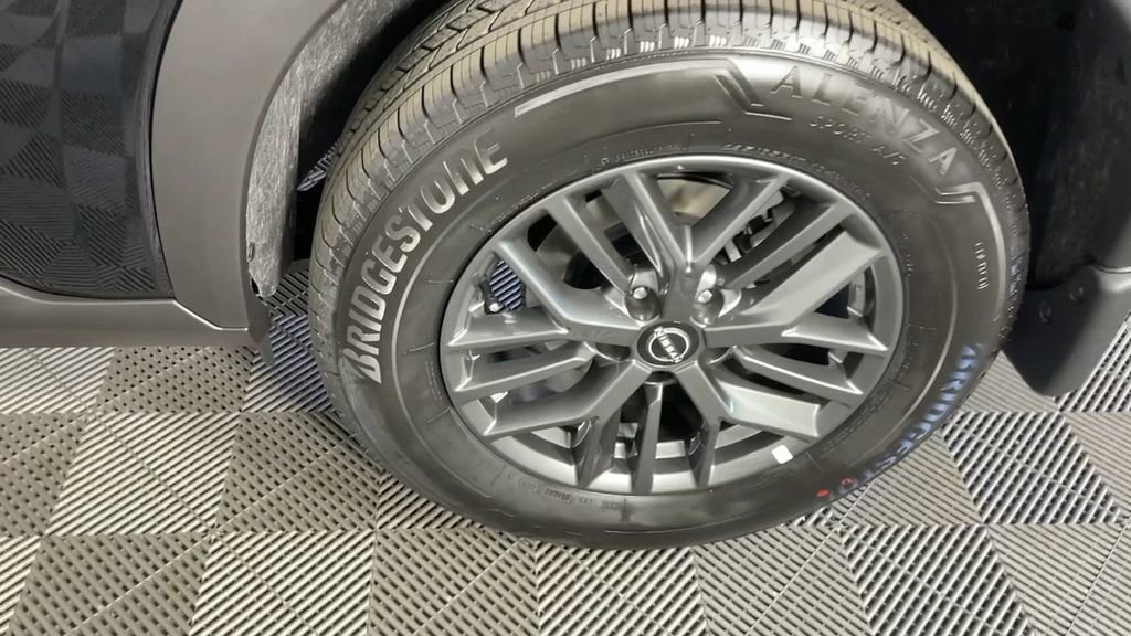 New 2025 Nissan Rogue S image 30