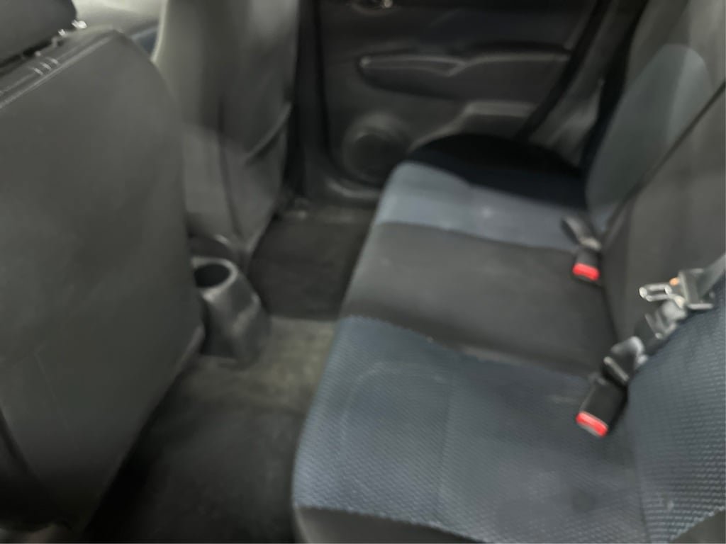 Used 2018 Nissan Versa Note SV FWD image 12