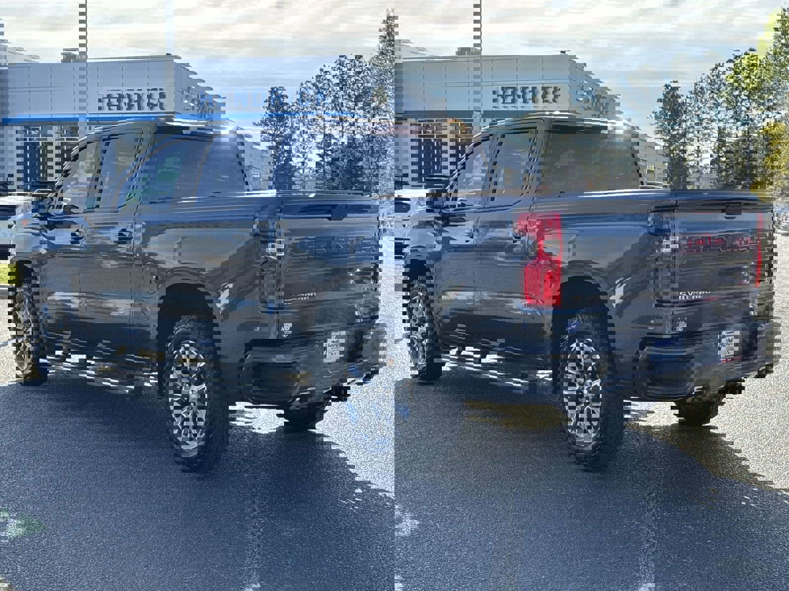 Used 2022 Chevrolet Silverado 1500 RST image 8