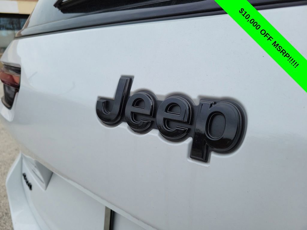 New 2025 Jeep Grand Cherokee L Limited AWD/4WD image 6