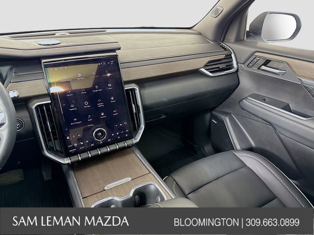 Used 2024 GMC Acadia Denali image 24