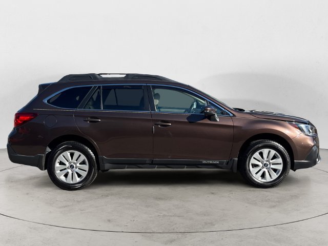 Used 2019 Subaru Outback 2.5i Premium AWD/4WD image 4