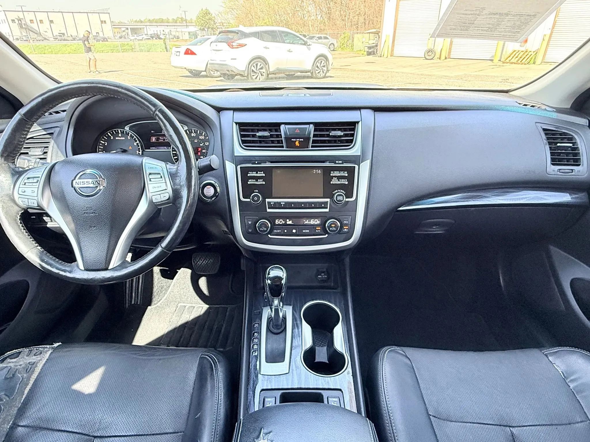 Used 2017 Nissan Altima 2.5 SL w/ Moonroof Package FWD image 3