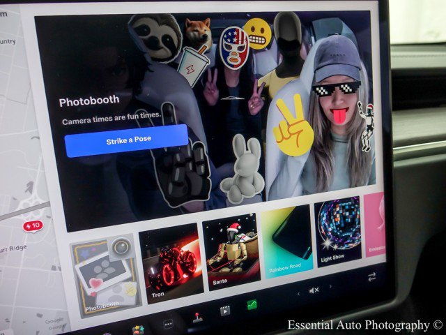 Used 2023 Tesla Model S image 26