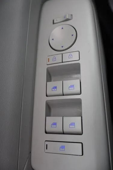 Used 2025 Hyundai Kona SEL FWD image 21
