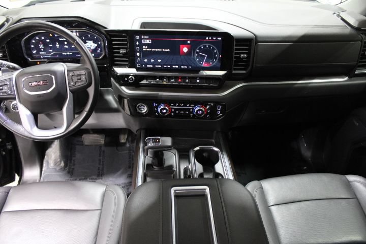 Used 2022 GMC Sierra 1500 SLT w/ SLT Convenience Package AWD/4WD image 2