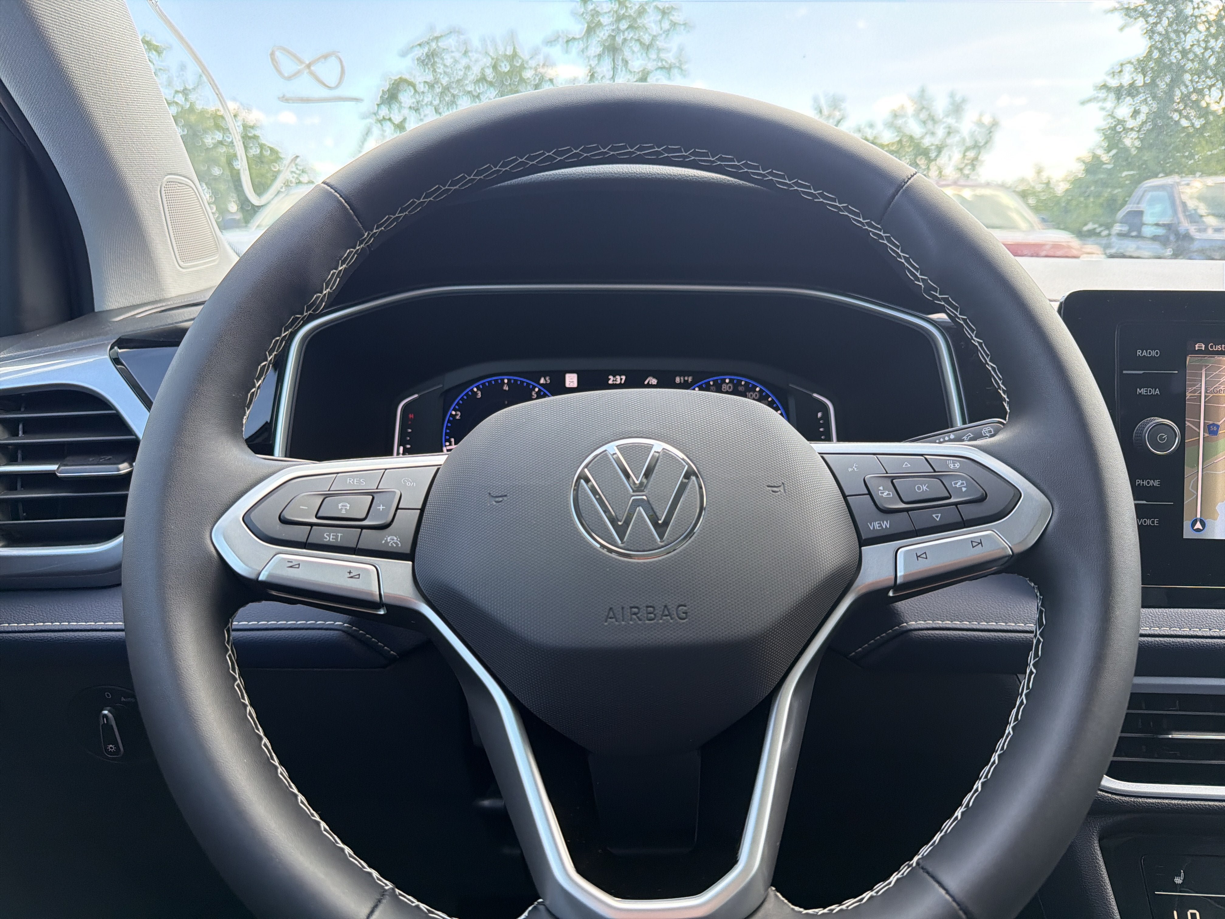 New 2026 Volkswagen Taos SEL AWD/4WD image 13