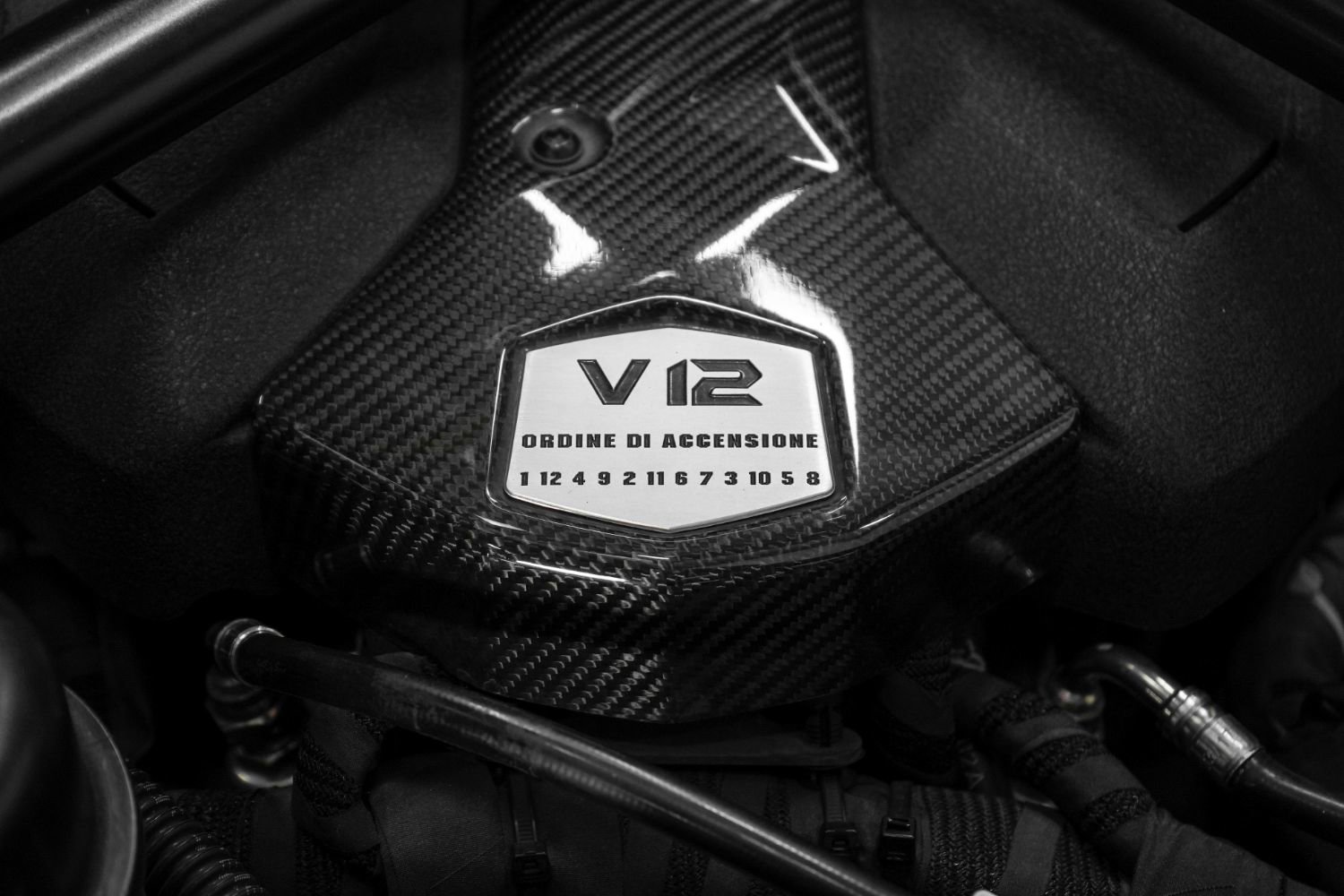 Used 2018 Lamborghini Aventador S image 50