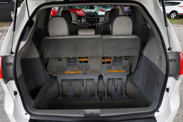 Used 2014 Toyota Sienna Limited w/ Limited Premium Package AWD/4WD image 31