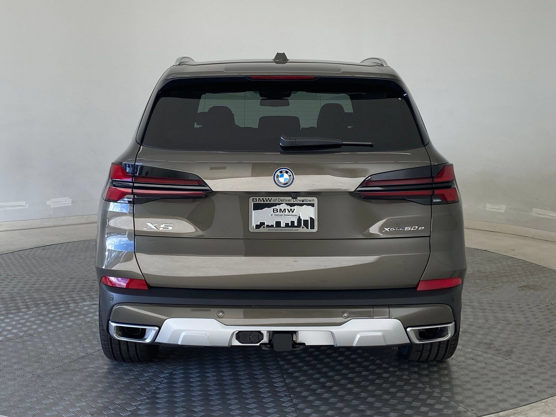 Used 2026 BMW X5 xDrive50e w/ Premium Package AWD/4WD image 9