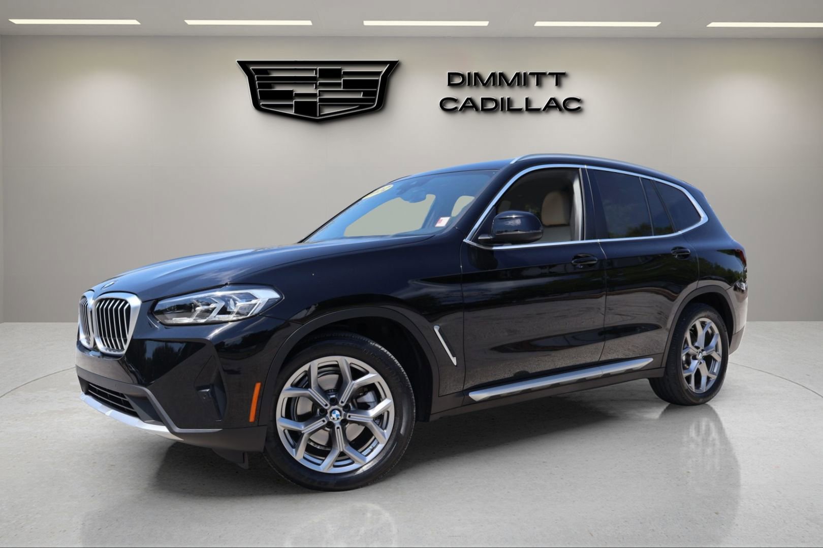 Used 2022 BMW X3 xDrive30i w/ Premium Package 2 image 1