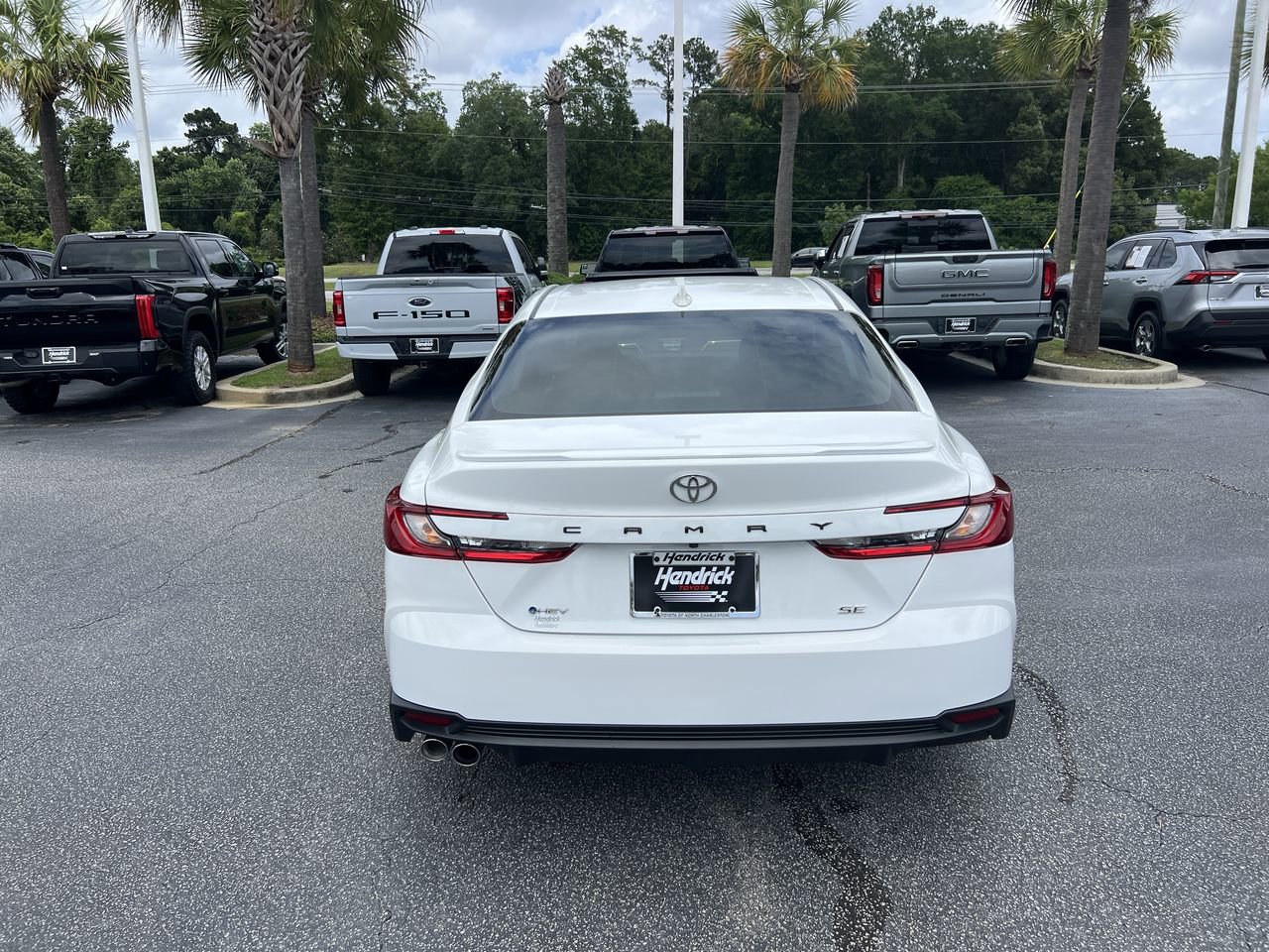 Used 2026 Toyota Camry SE FWD image 9