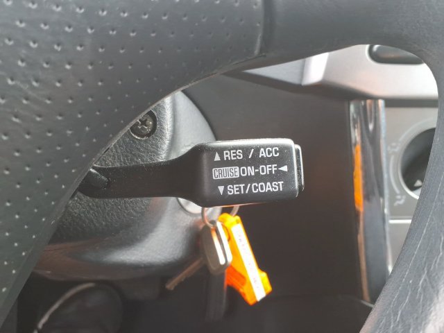 Used 2004 Toyota Matrix FWD image 22