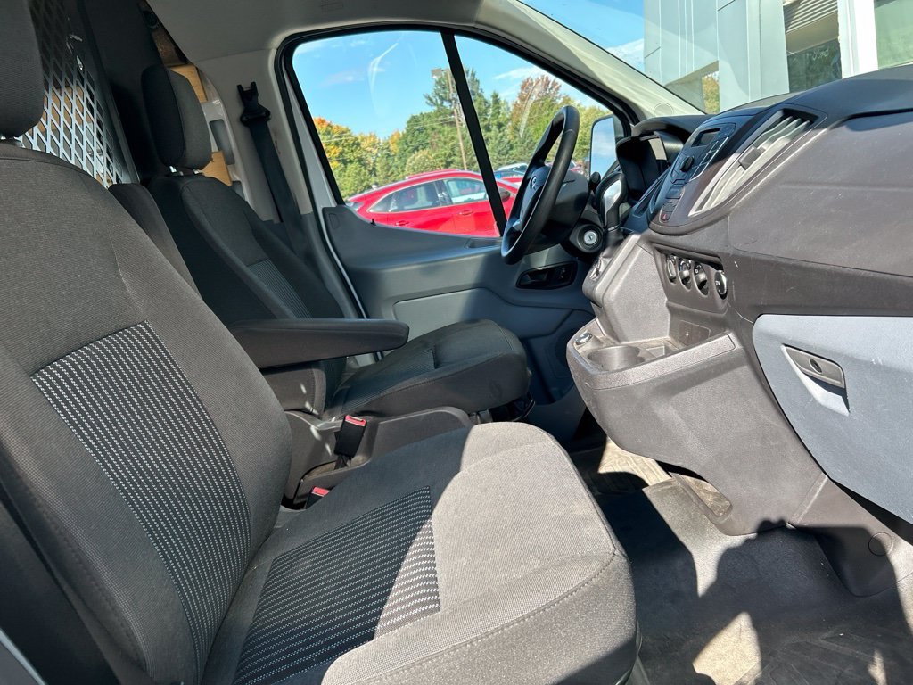 Used 2019 Ford Transit 250 130 Low Roof w/ Exterior Upgrade Package RWD image 4