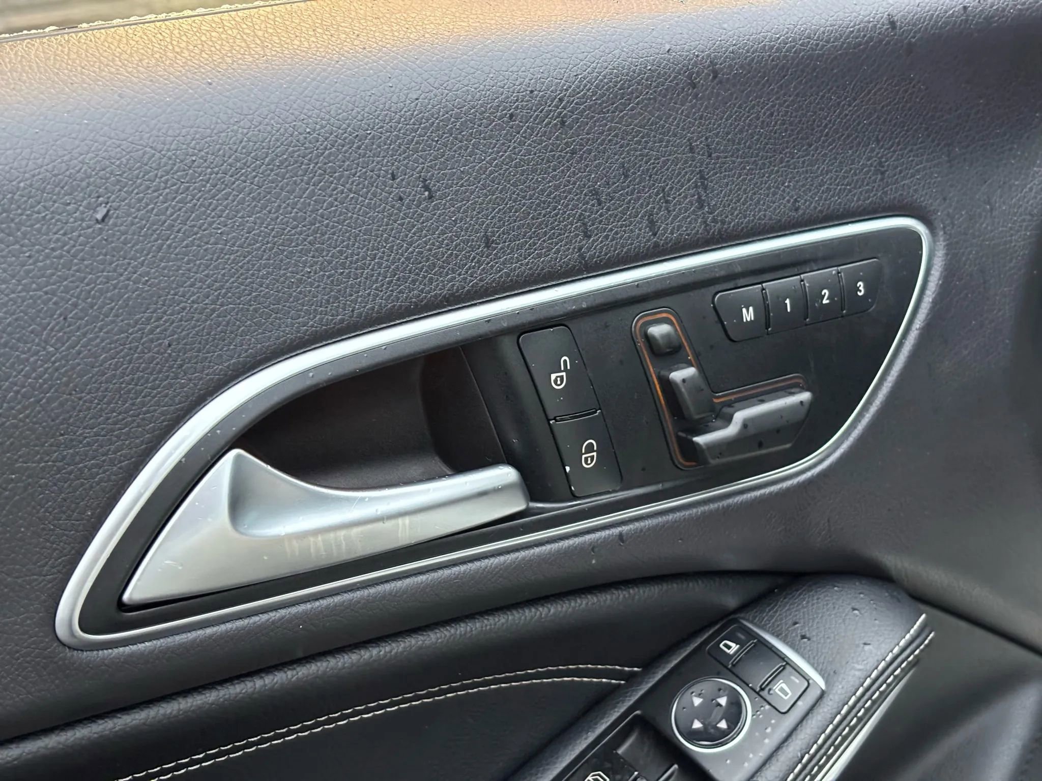 Used 2015 Mercedes-Benz CLA 250 image 22