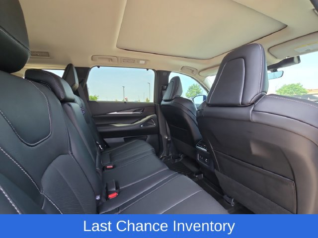 Used 2023 INFINITI QX60 Sensory w/ Cargo Package AWD/4WD image 28