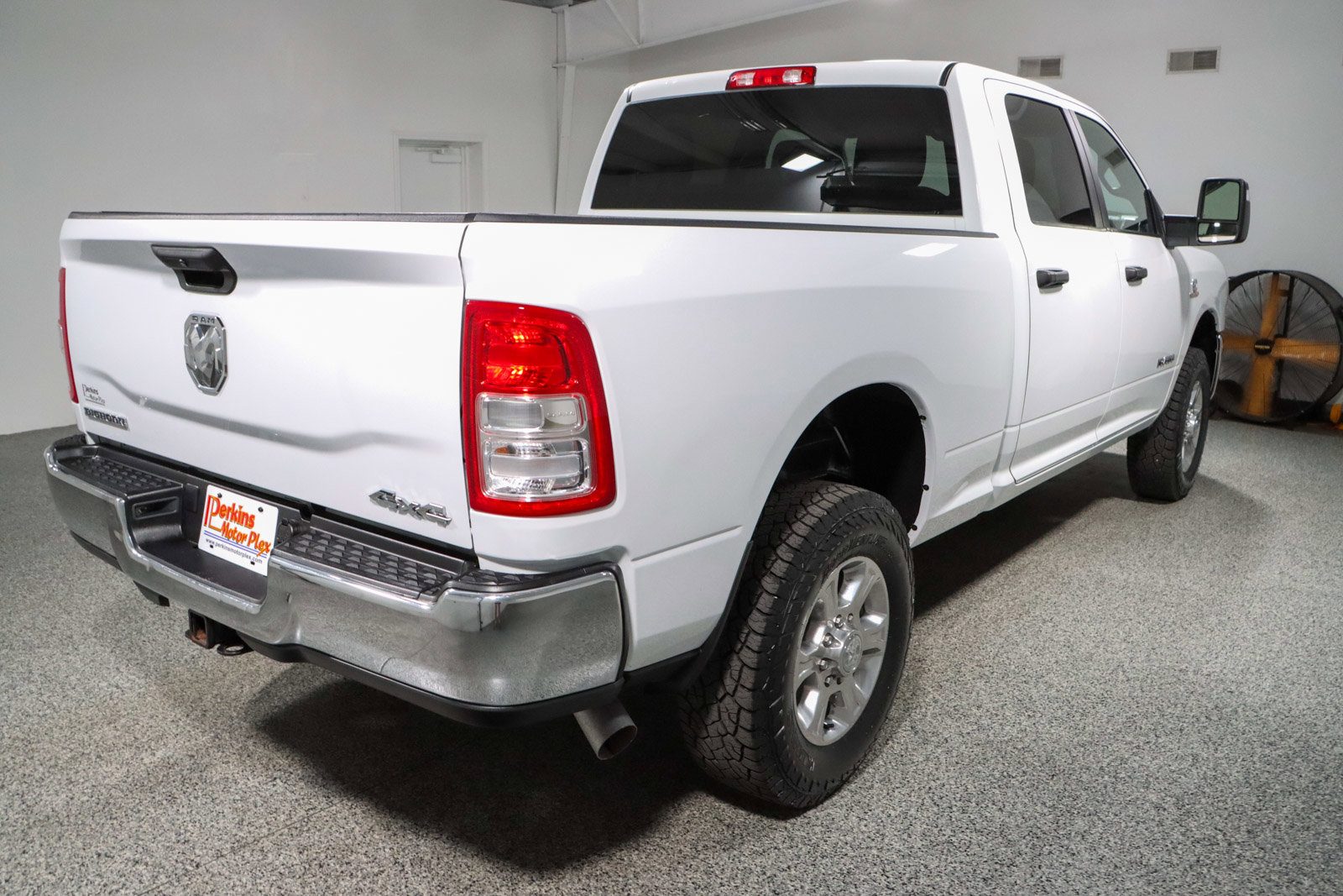 Used 2023 RAM 2500 Big Horn w/ Cold Weather Group AWD/4WD image 7
