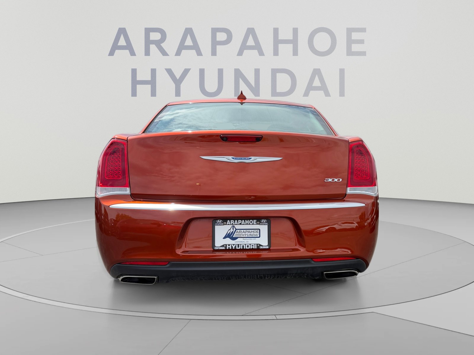 Used 2020 Chrysler 300 Touring w/ Chrome Appearance Package RWD image 4