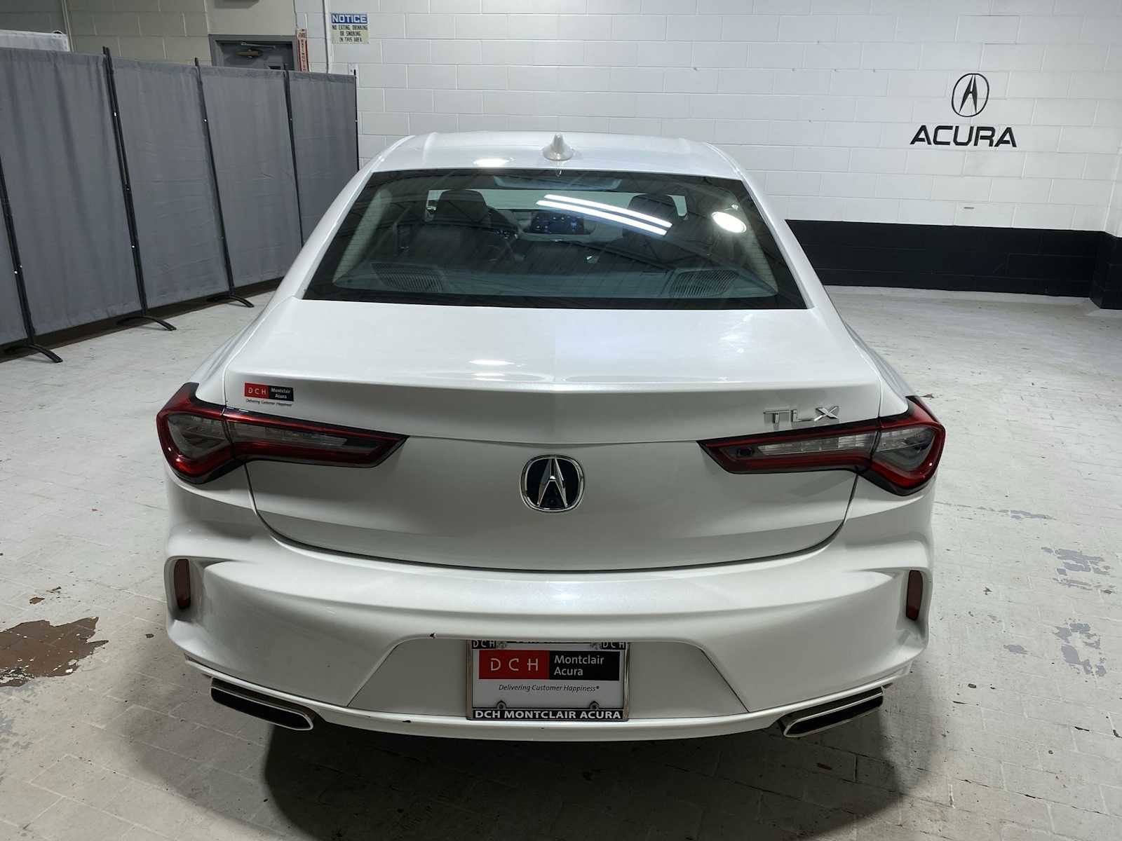 Used 2023 Acura TLX FWD image 5