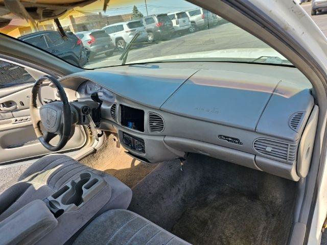 Used 2001 Buick Century Custom w/ Premium Pkg FWD image 8