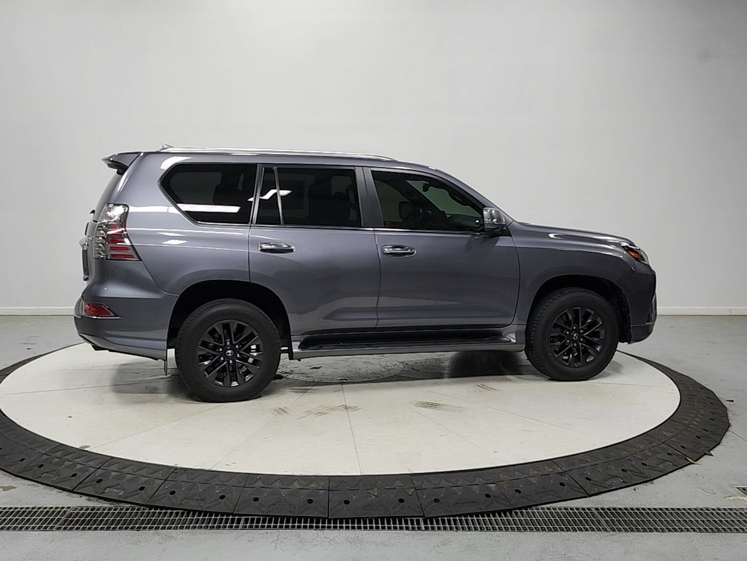 Used 2023 Lexus GX 460 Premium w/ Premium Package AWD/4WD image 9