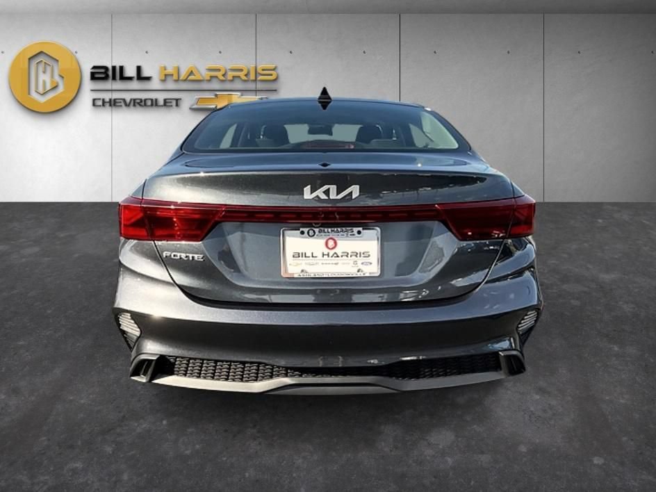 Used 2023 Kia Forte LXS FWD image 11