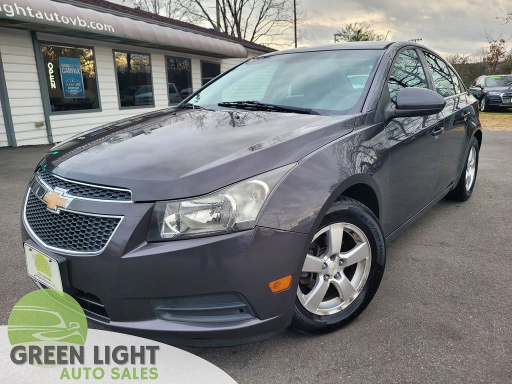 Used 2011 Chevrolet Cruze LT FWD image 1
