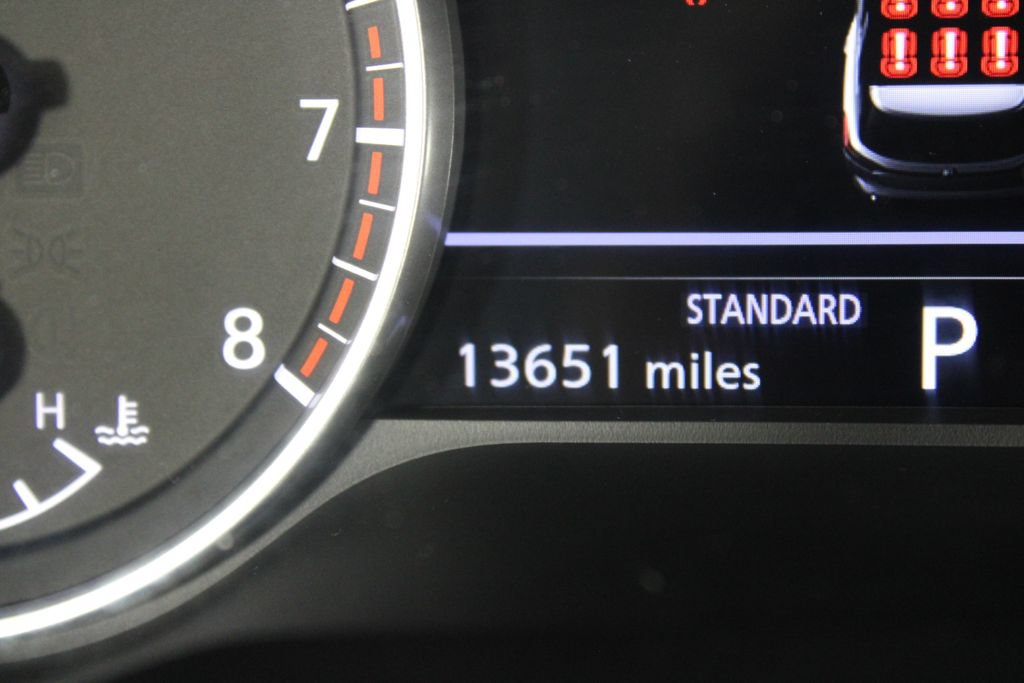 Certified 2024 Nissan Pathfinder SV FWD image 27