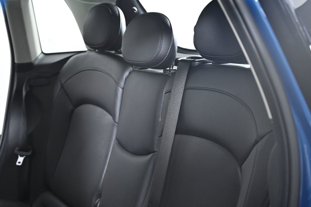 Certified 2022 MINI Cooper 4-Door Hardtop image 26