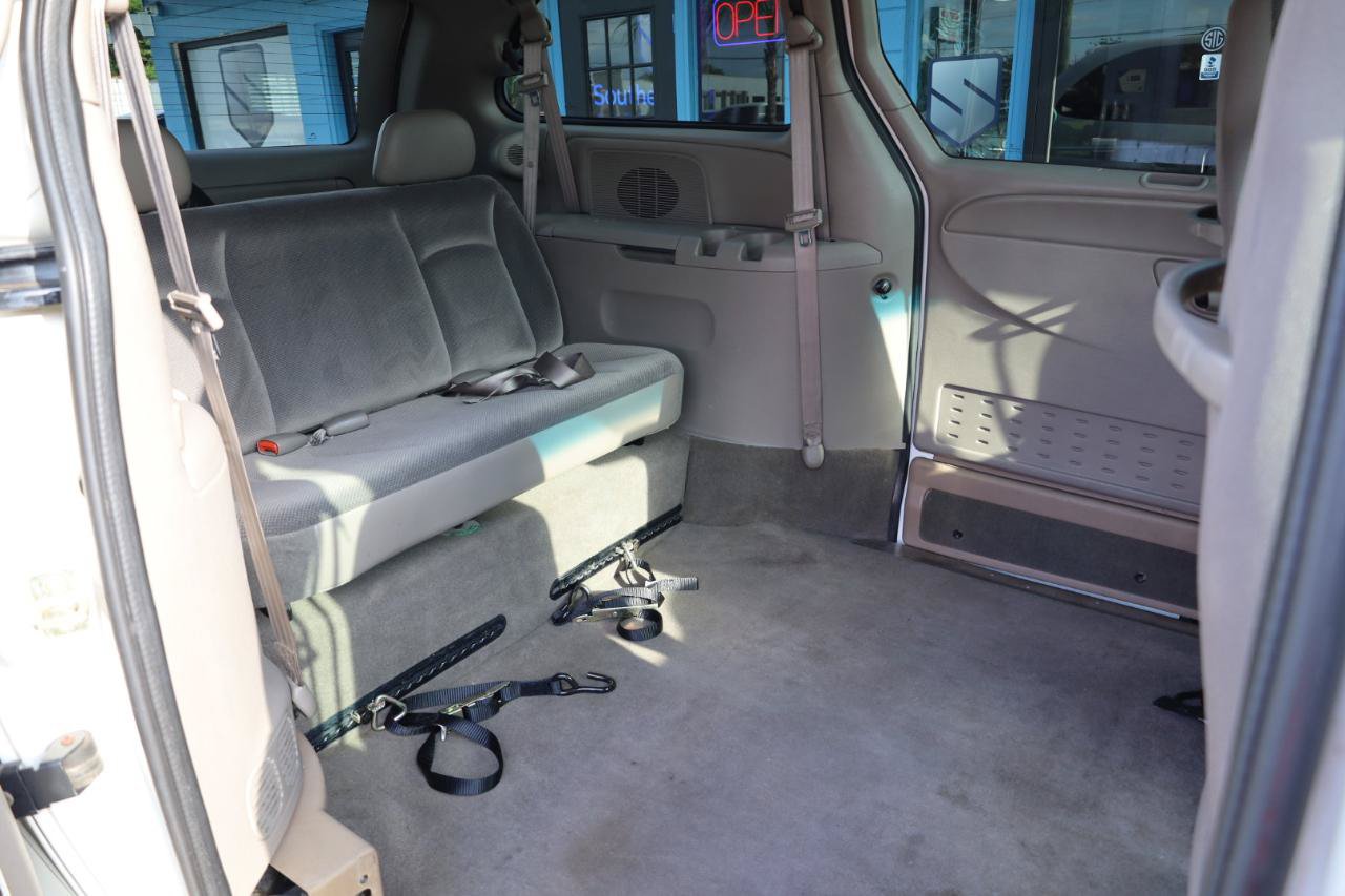 Used 2003 Dodge Grand Caravan SE FWD image 11
