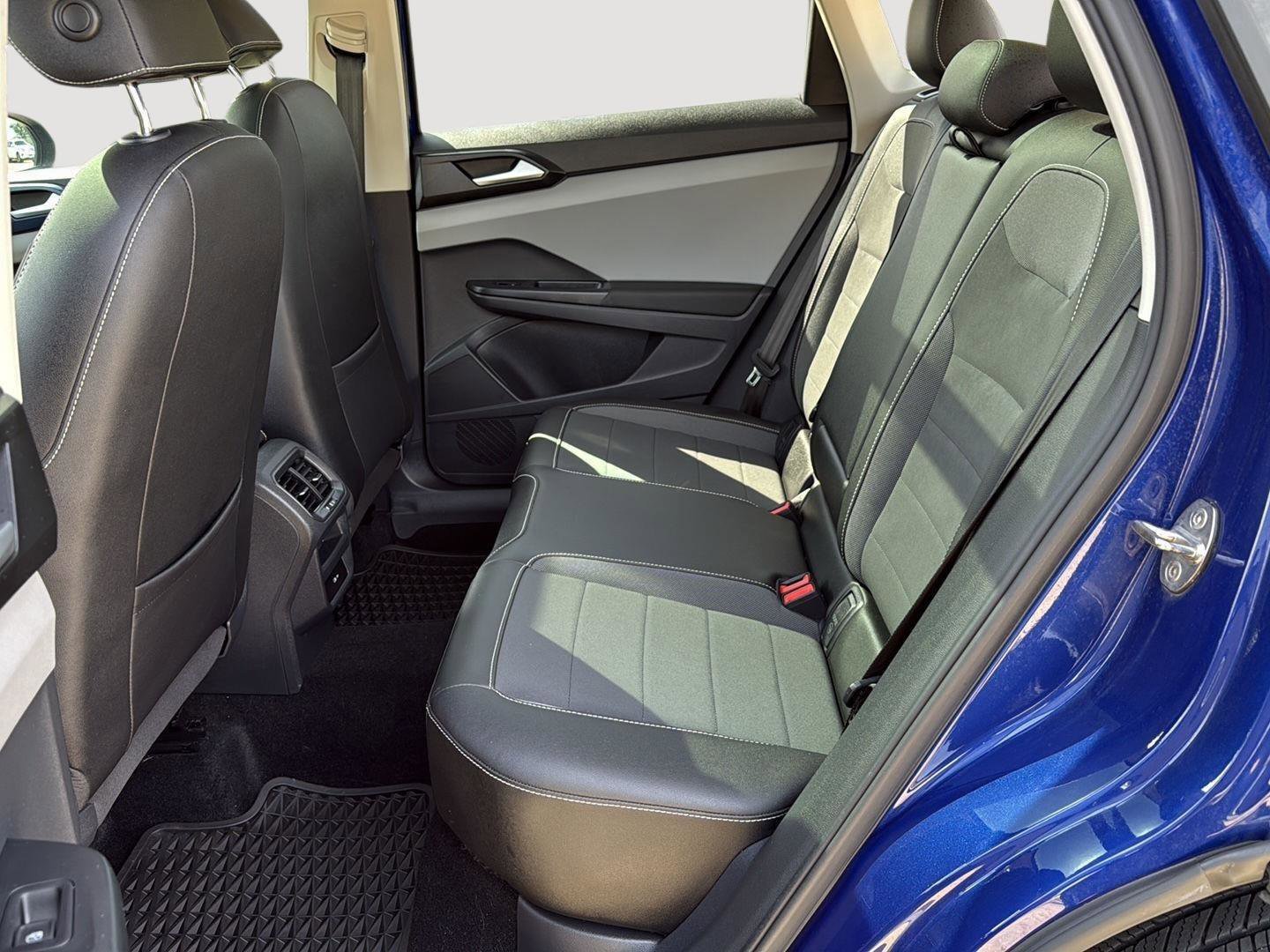 Used 2022 Volkswagen Taos SE image 23