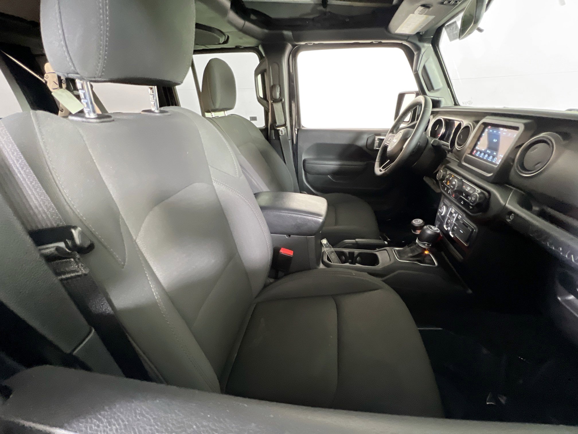 Used 2022 Jeep Wrangler Unlimited Sport AWD/4WD image 26