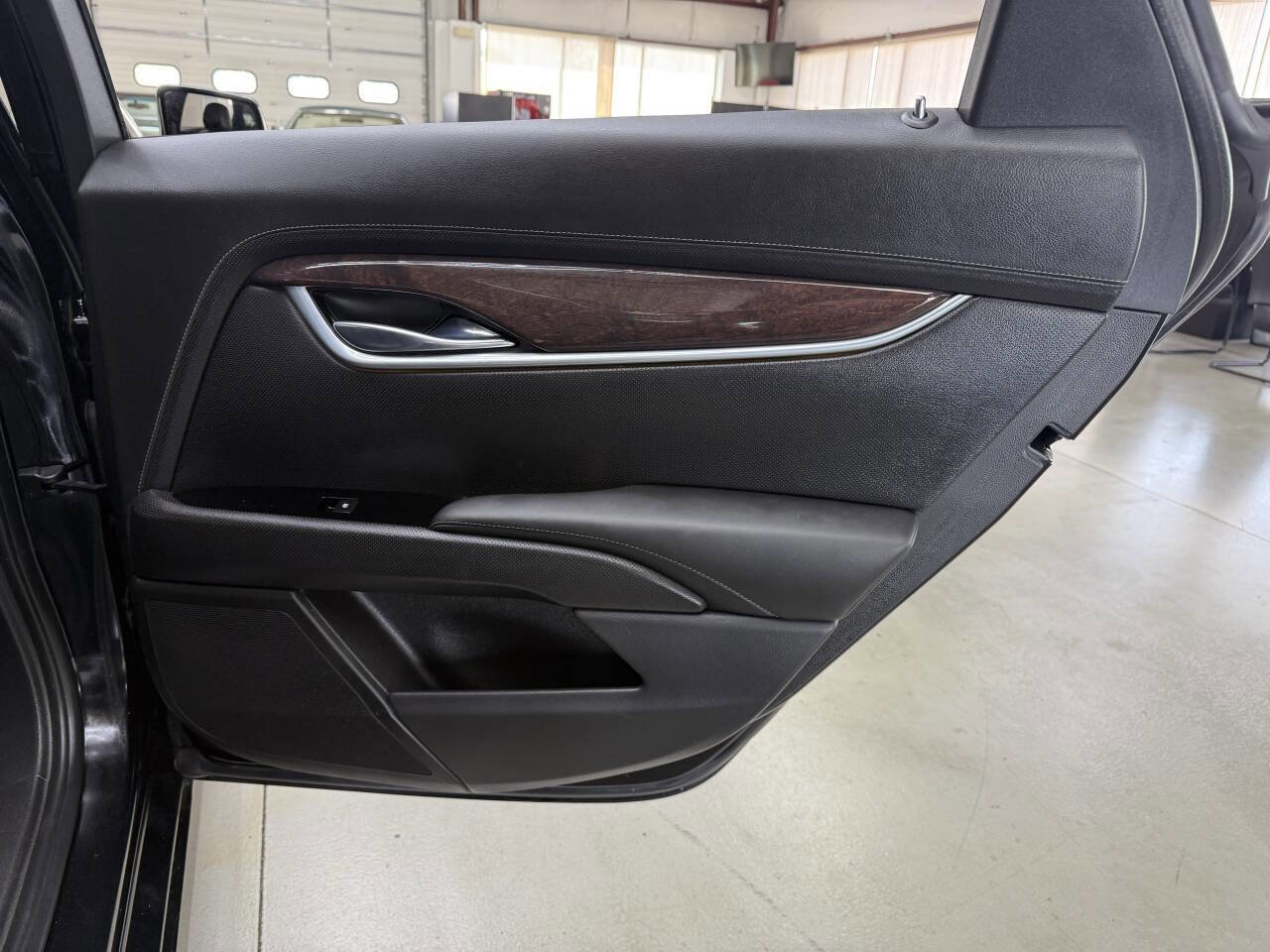 Used 2015 Cadillac XTS Luxury AWD/4WD image 14