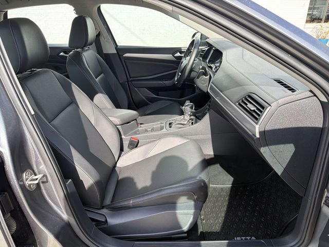 Used 2019 Volkswagen Jetta SE FWD image 26