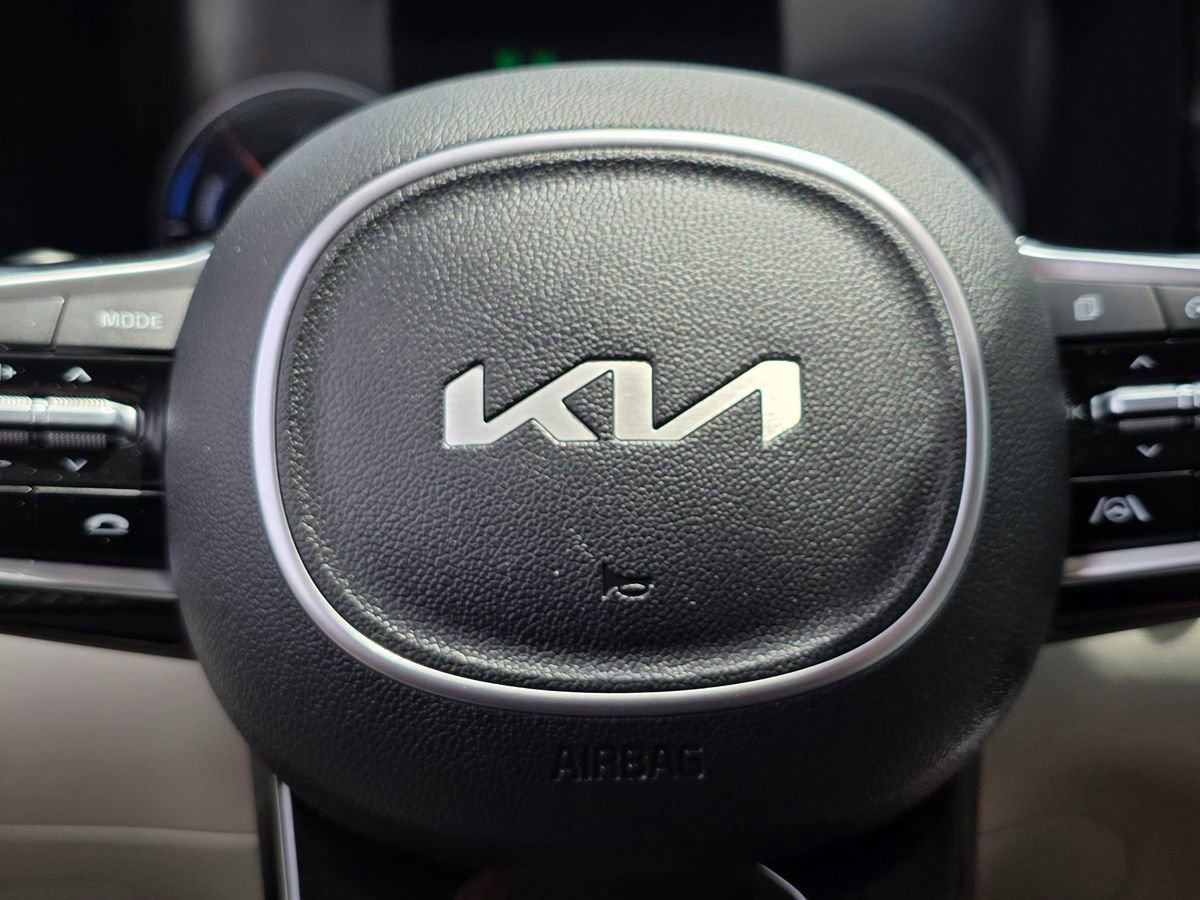 Used 2022 Kia Sorento S FWD image 26