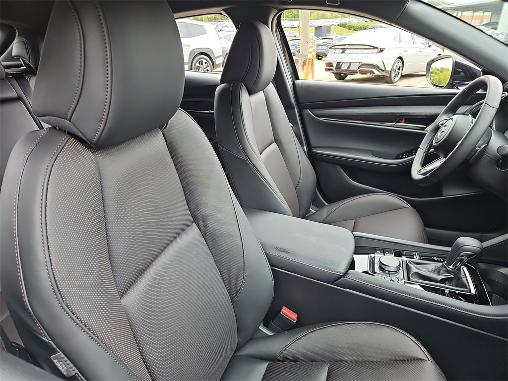 New 2026 MAZDA MAZDA3 Hatchback w/ Appearance Package image 10