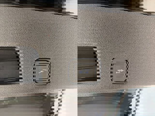 New 2026 Chevrolet Traverse LT w/ Sun and Wheel Package image 16