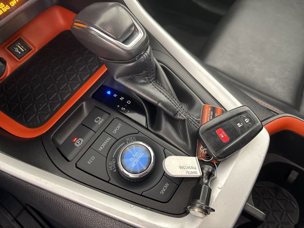 Used 2023 Toyota RAV4 Adventure image 16