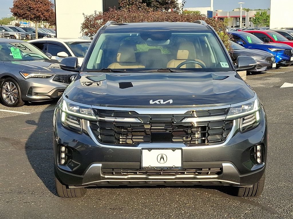 Used 2024 Kia Seltos SX AWD/4WD image 2