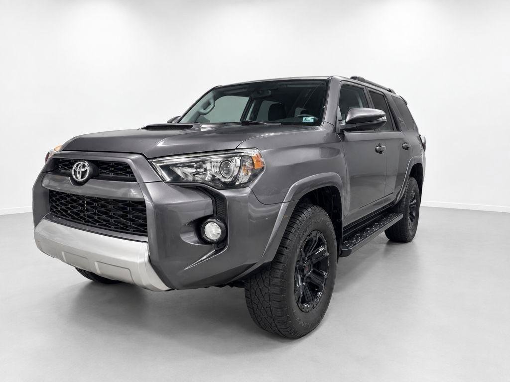 Used 2019 Toyota 4Runner TRD Off-Road AWD/4WD image 3