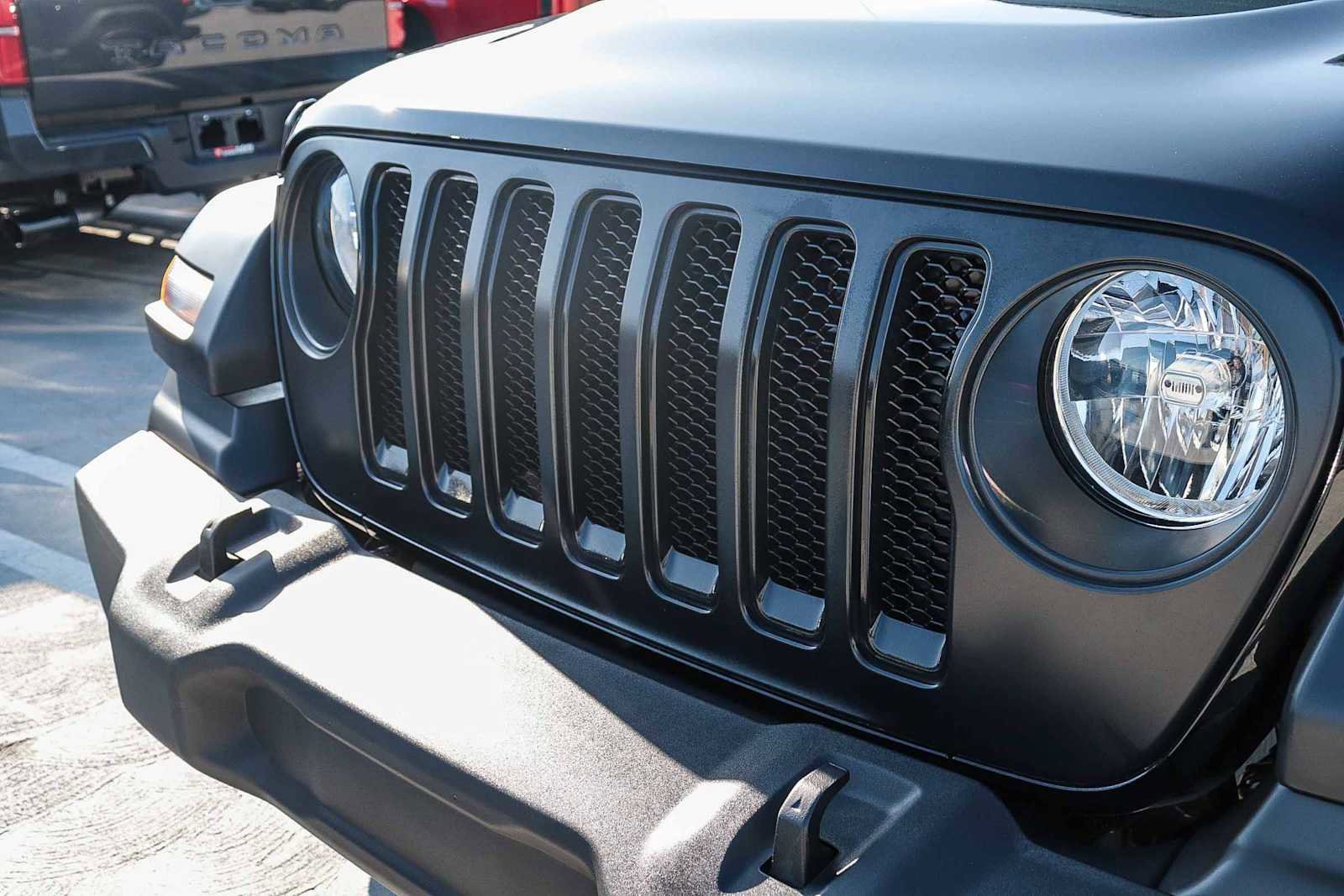 Used 2022 Jeep Wrangler Unlimited Sport image 5