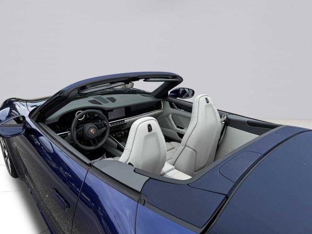 Used 2024 Porsche 911 Carrera RWD image 50