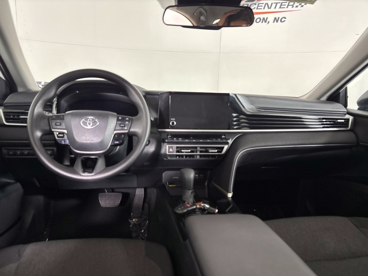 Used 2026 Toyota Camry LE FWD image 27